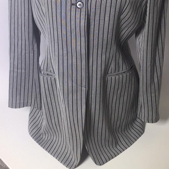 Escada Pin Stripe Wool/ Silk Business Blazer Jacket - Picture 4 of 9